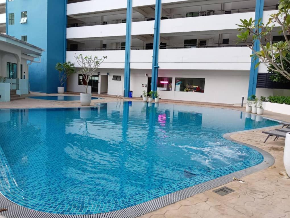 Pantai Puteri Melaka - Seaview 2 Bedroom Tanjung Kling Extérieur photo