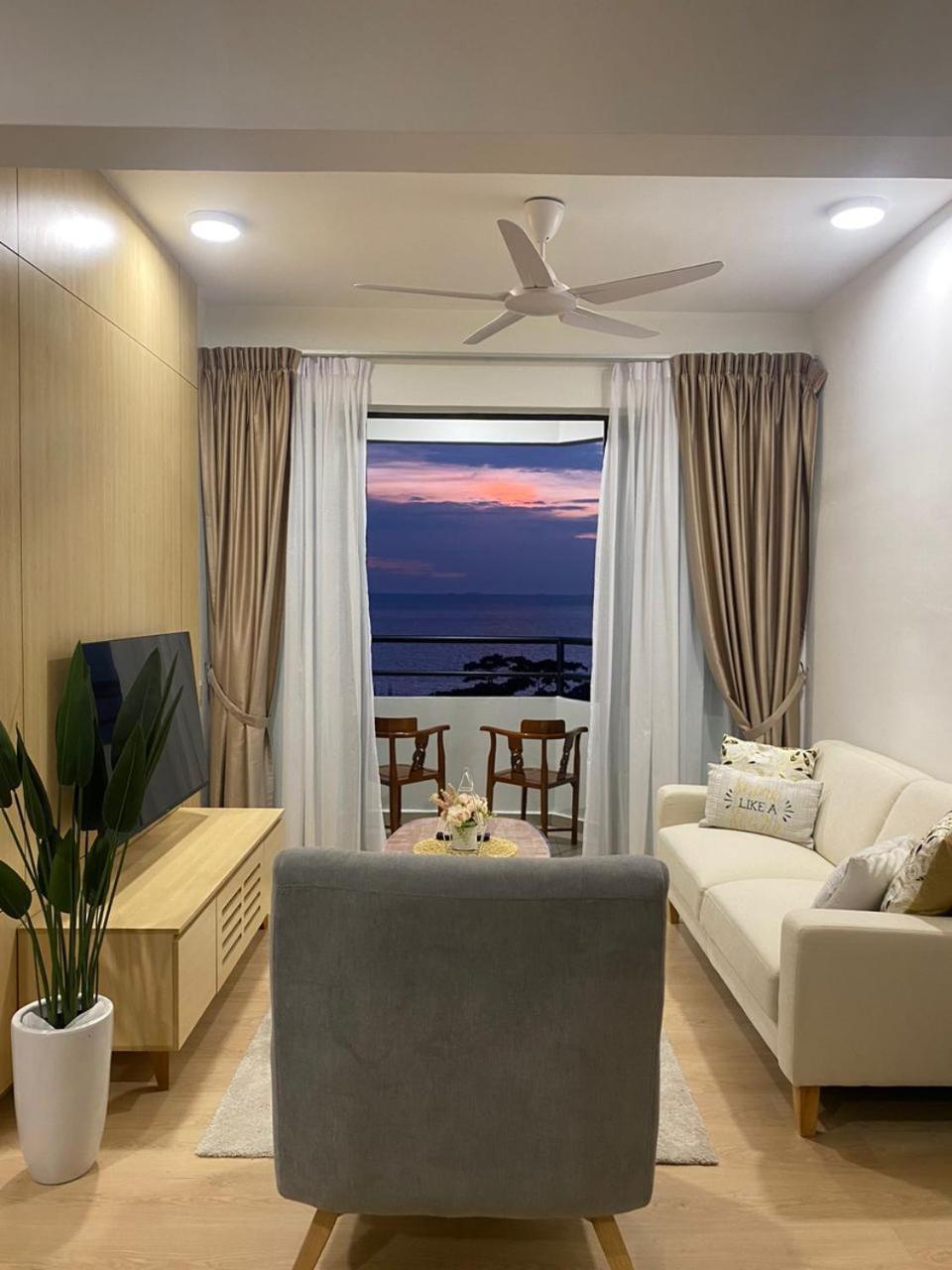 Pantai Puteri Melaka - Seaview 2 Bedroom Tanjung Kling Extérieur photo